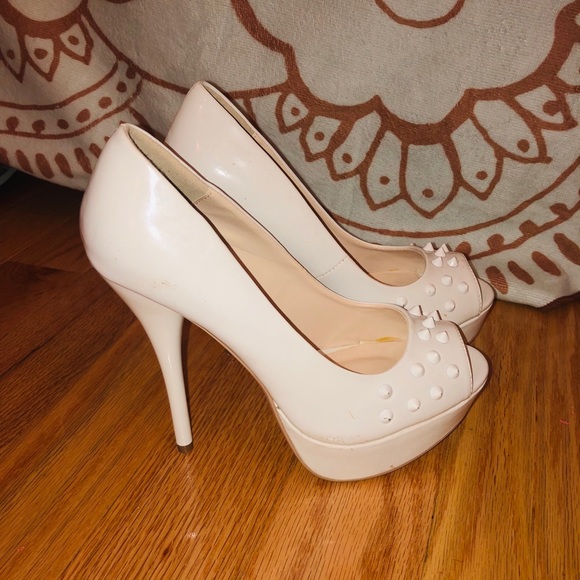 Quipid Peep Toe Spiked Heel - Picture 2 of 5